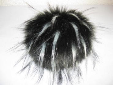Fake fur pompon with highlights and pushbutton